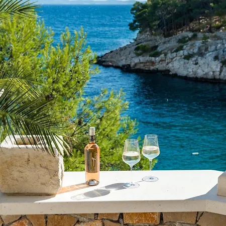 Brac Stone With Jacuzzi Villa