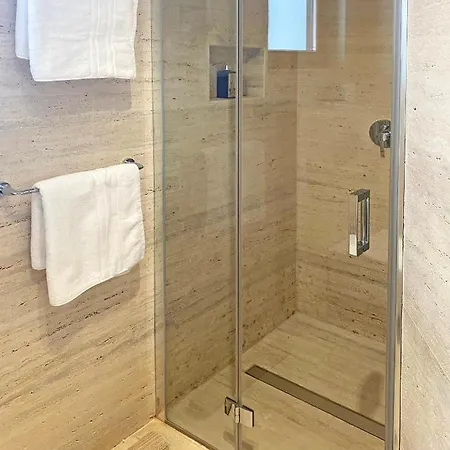 Brac Stone With Jacuzzi * Milna (Brac)
