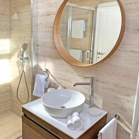 Brac Stone With Jacuzzi