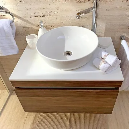 Brac Stone With Jacuzzi Villa *